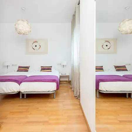 Apartment Spacious And Elegant 4 Bedroom With Private Terrace Barcelona