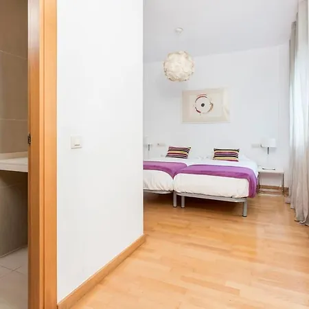 Spacious And Elegant 4 Bedroom With Private Terrace Apartment *