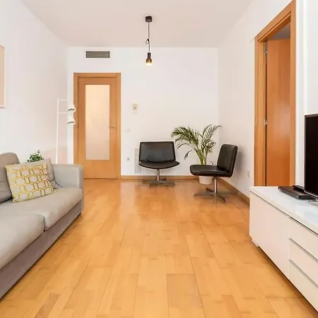 Spacious And Elegant 4 Bedroom With Private Terrace