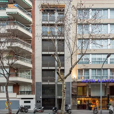Apartment Spacious And Elegant 4 Bedroom With Private Terrace *
